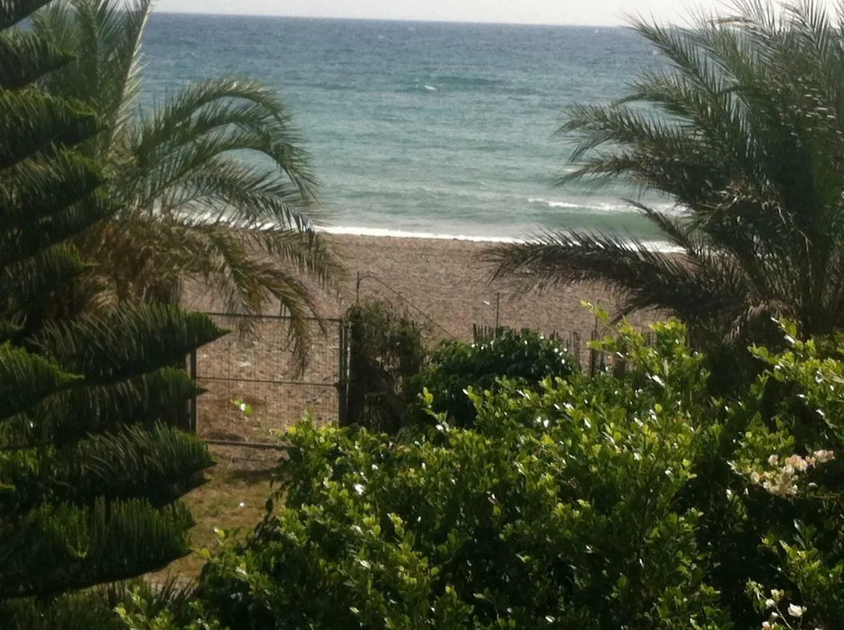Cabanas Junto Al Mar contacts